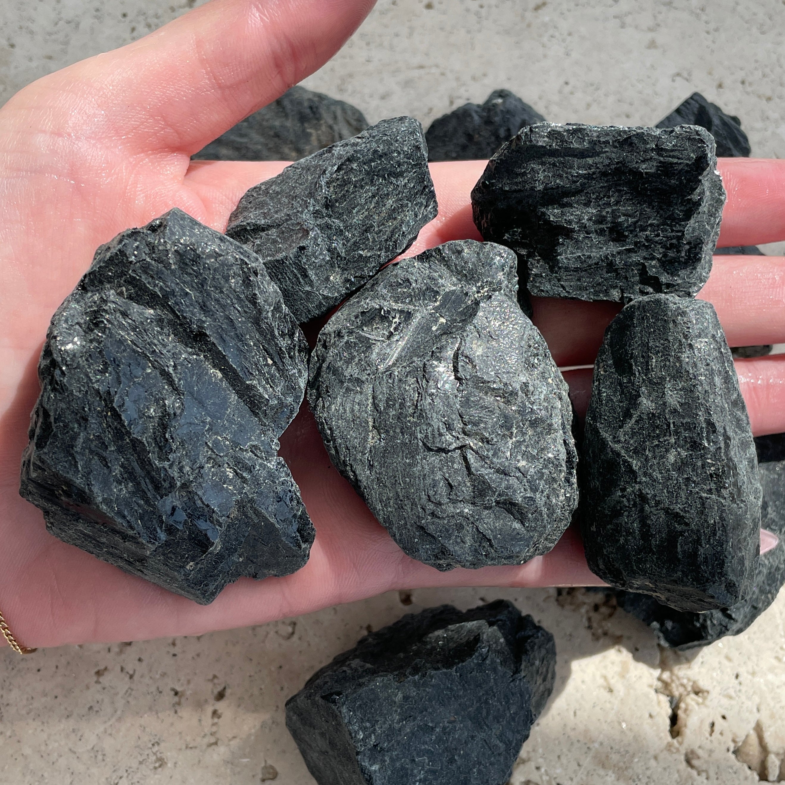 Black Tourmaline Rough Q2 (15-20pc) Black Tourmaline Rough Q2 (15-20pc)